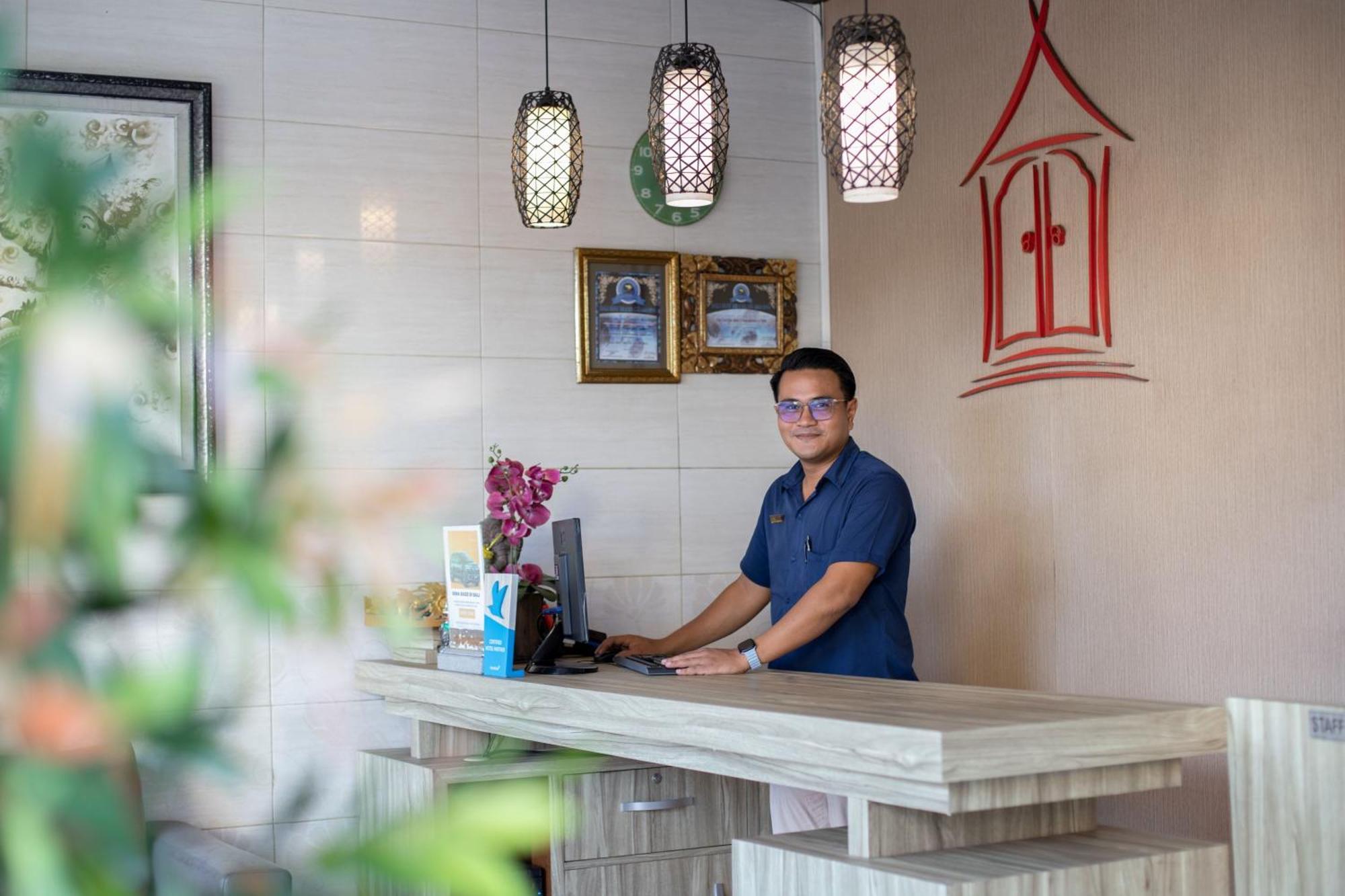 Angkul Angkul Beach Inn Kuta By Kamara Ngoại thất bức ảnh