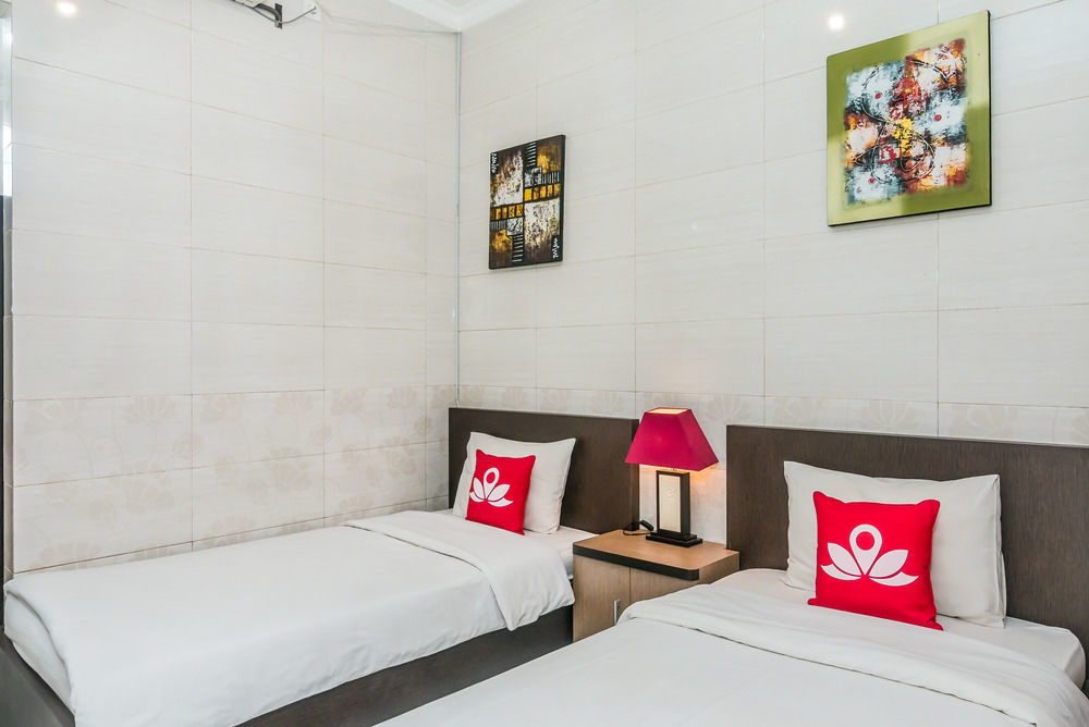Angkul Angkul Beach Inn Kuta By Kamara Ngoại thất bức ảnh