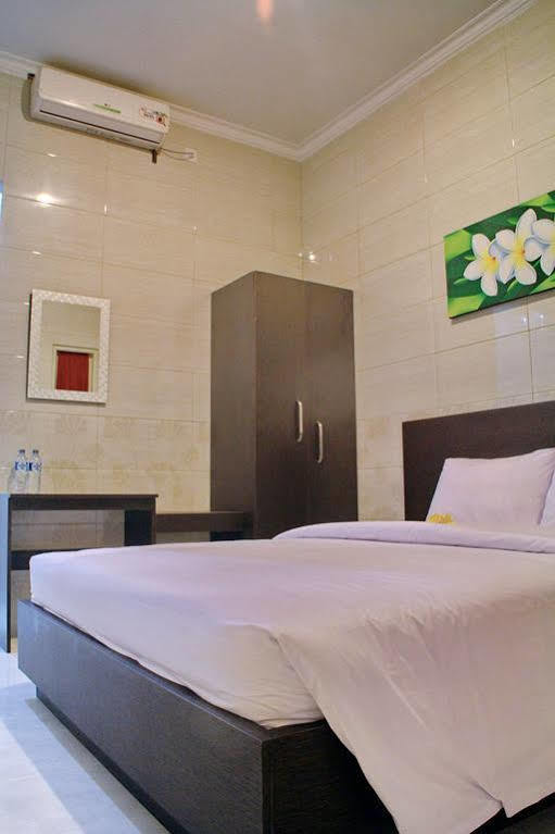 Angkul Angkul Beach Inn Kuta By Kamara Ngoại thất bức ảnh